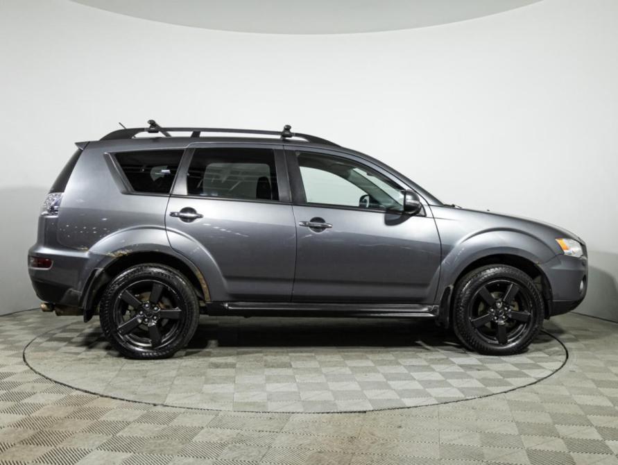 Mitsubishi Outlander II Рестайлинг Санкт-Петербург  - изображение 4