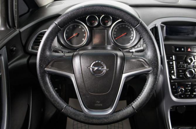 Opel Astra J Рестайлинг с пробегом 2013 года, цена 729 000 рублей, 152000 км, хэтчбек, Автокод Объявления