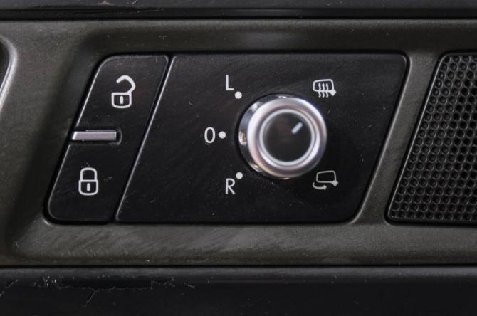 Volkswagen Touareg II с пробегом 2012 года, цена 2 379 000 рублей, 250000 км, внедорожник, Автокод Объявления