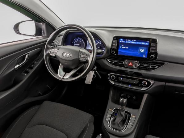 Hyundai i30 III Рестайлинг 2 с пробегом 2022 года, цена 1 820 000 рублей, 103890 км, универсал, Автокод Объявления
