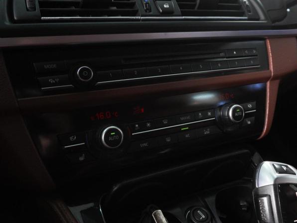 BMW 5 серии VI (F10/F11/F07) Рестайлинг с пробегом 2015 года, цена 2 429 000 рублей, 235700 км, седан, Автокод Объявления