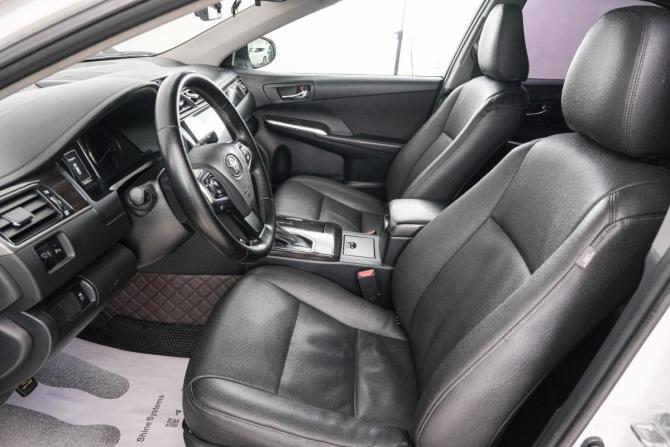 Toyota Camry VII (XV50) Рестайлинг 2 с пробегом 2018 года, цена 1 599 000 рублей, 190000 км, седан, Автокод Объявления