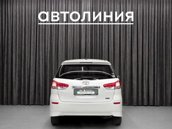 Toyota Wish II с пробегом 2010 года, цена 1 050 000 рублей, 240000 км, минивэн, Автокод Объявления