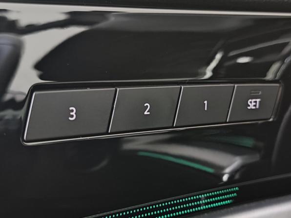 Volkswagen Touareg III с пробегом 2021 года, цена 5 975 000 рублей, 122369 км, внедорожник, Автокод Объявления