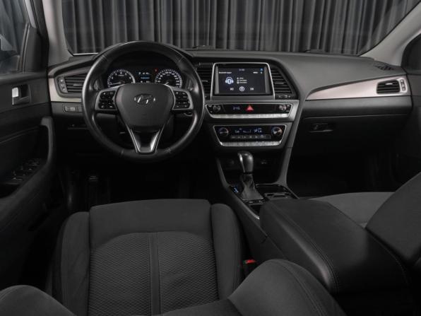 Hyundai Sonata VII (LF) Рестайлинг с пробегом 2018 года, цена 1 769 000 рублей, 142740 км, седан, Автокод Объявления