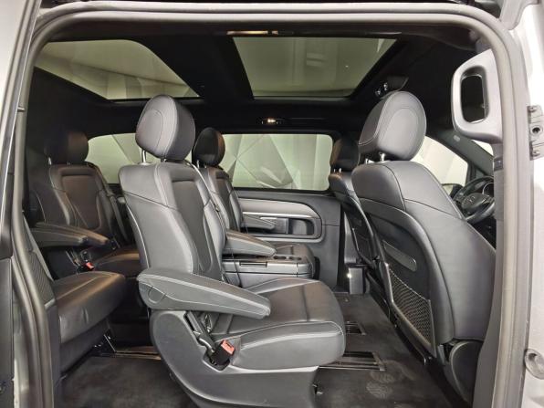 Mercedes-Benz V-Класс III (W447) Рестайлинг с пробегом 2022 года, цена 8 295 150 рублей, 39232 км, минивэн, Автокод Объявления