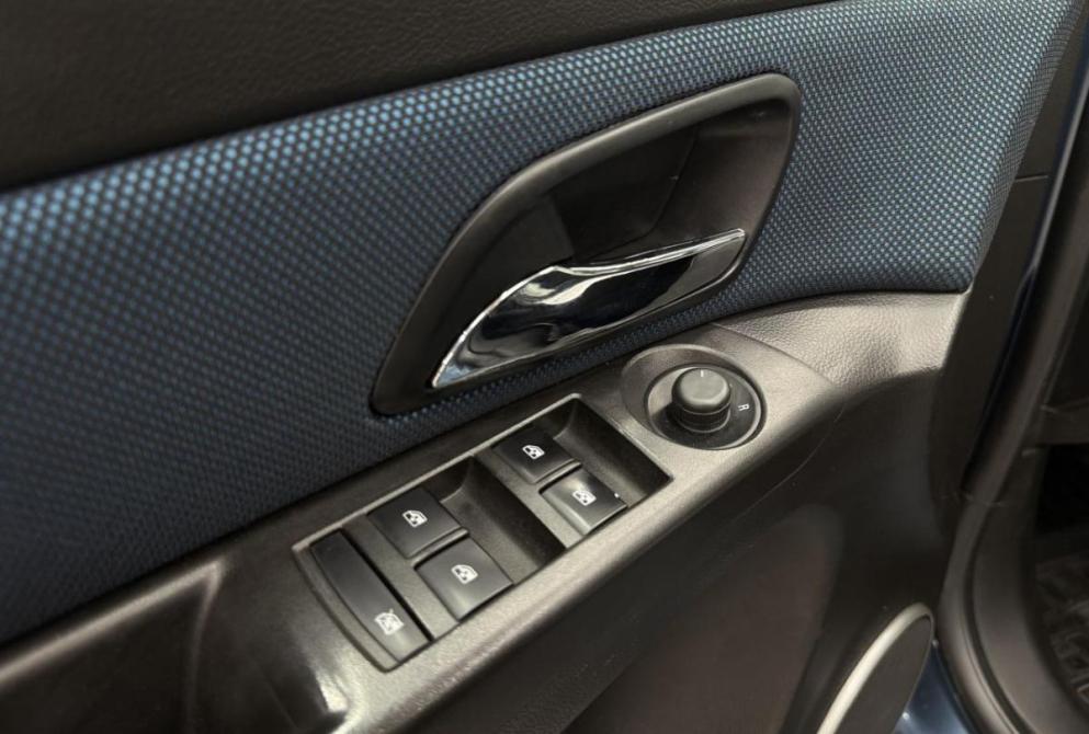 Chevrolet Cruze I Рестайлинг Екатеринбург  - изображение 16