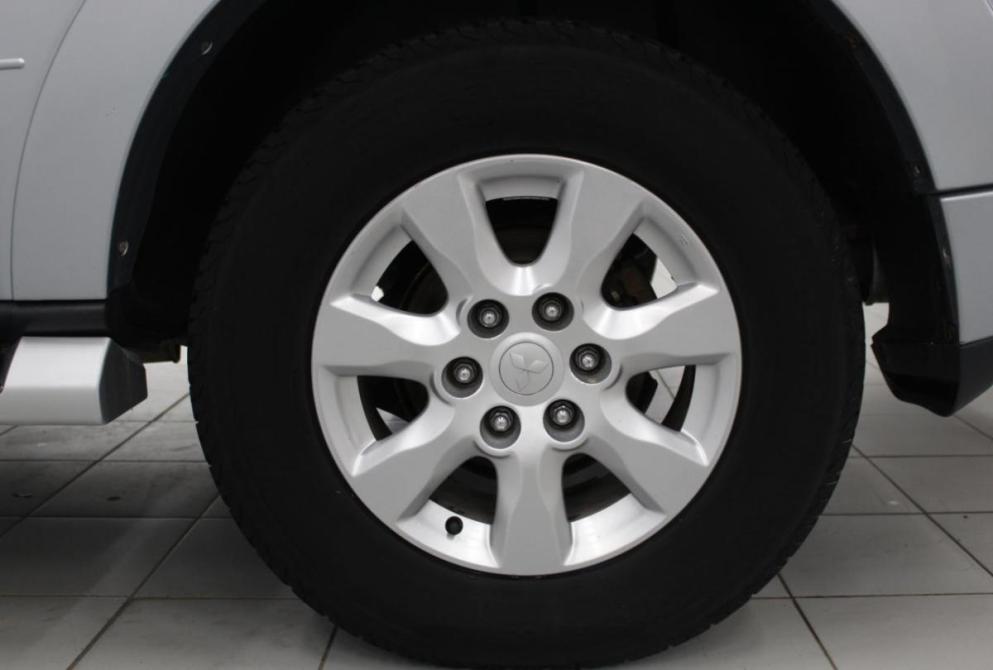 Mitsubishi Pajero IV Рестайлинг 1 Астрахань  - изображение 14