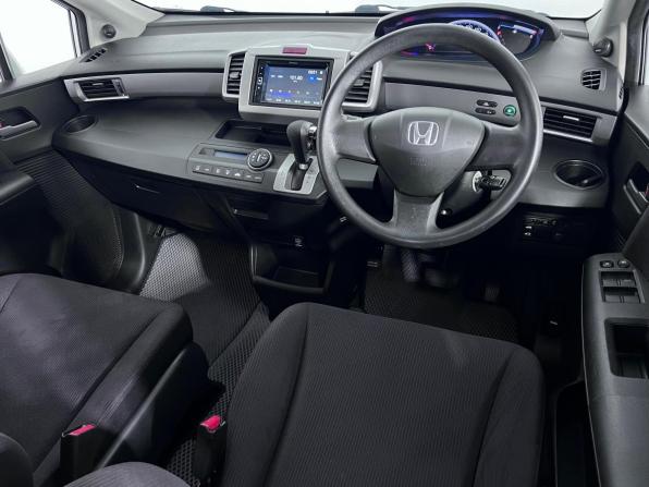 Honda Freed I с пробегом 2011 года, цена 935 000 рублей, 152626 км, компактвэн, Автокод Объявления
