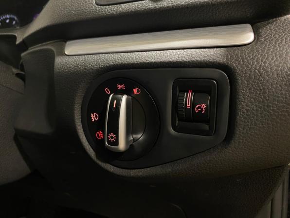 Volkswagen Sharan II с пробегом 2011 года, цена 1 415 000 рублей, 133270 км, минивэн, Автокод Объявления