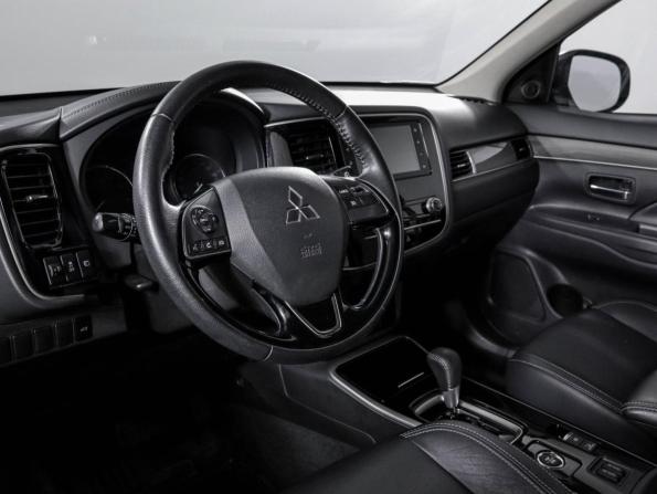 Mitsubishi Outlander III Рестайлинг 3 с пробегом 2020 года, цена 2 198 000 рублей, 120650 км, внедорожник, Автокод Объявления