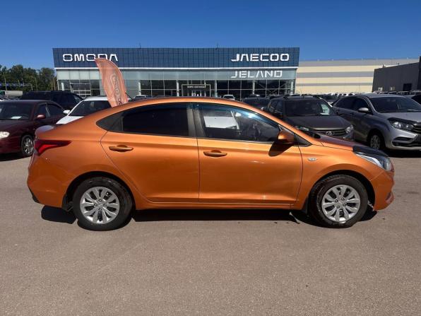 Hyundai Solaris II с пробегом 2017 года, цена 948 200 рублей, 166515 км, седан, Автокод Объявления