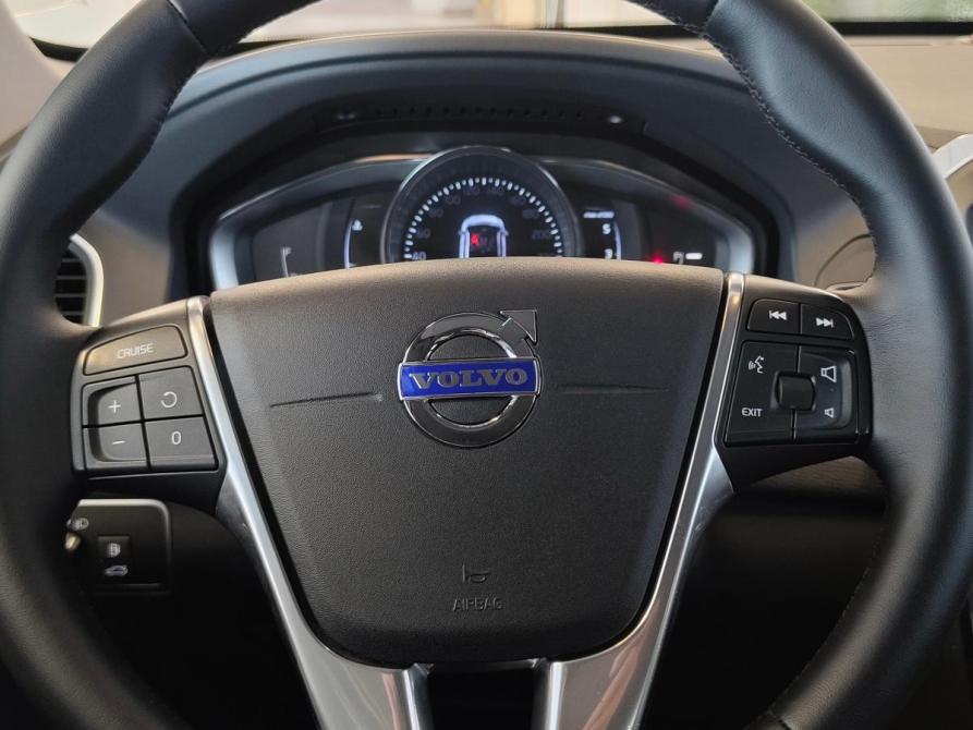 Volvo XC60 I Рестайлинг Санкт-Петербург  - изображение 16