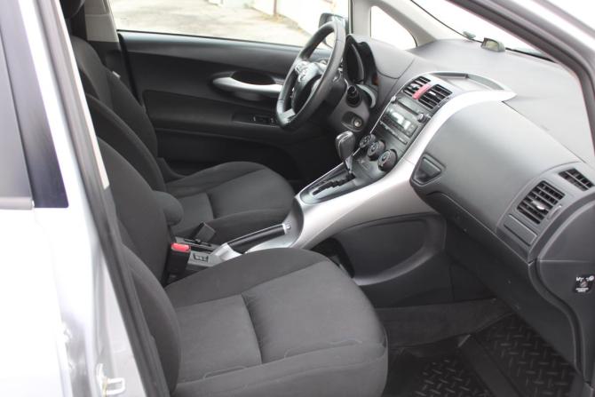 Toyota Auris I Рестайлинг с пробегом 2011 года, цена 939 000 рублей, 171000 км, хэтчбек, Автокод Объявления