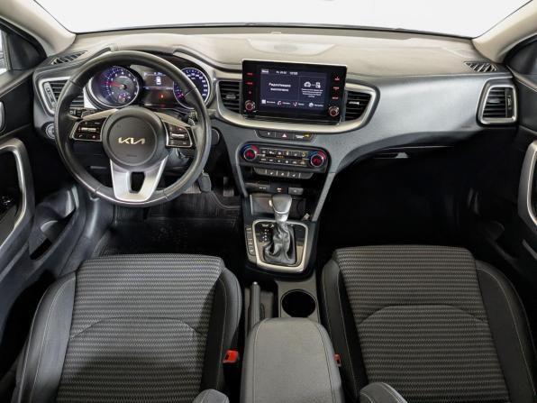 Kia Ceed III Рестайлинг с пробегом 2022 года, цена 2 149 000 рублей, 47000 км, хэтчбек, Автокод Объявления