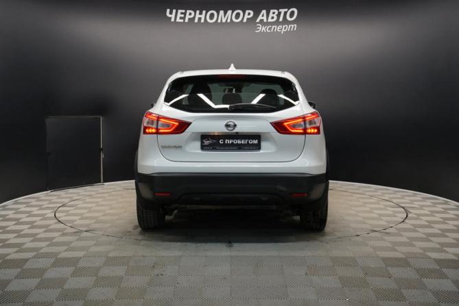 Nissan Qashqai II с пробегом 2017 года, цена 1 730 000 рублей, 80326 км, внедорожник, Автокод Объявления