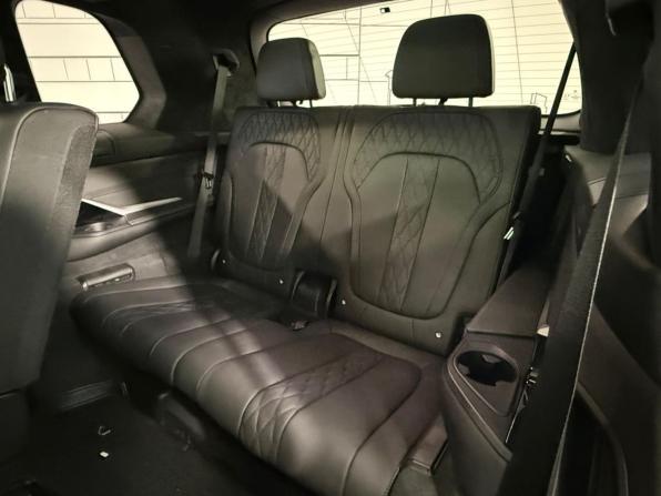 BMW X7 I (G07) Рестайлинг с пробегом 2022 года, цена 12 440 000 рублей, 47601 км, внедорожник, Автокод Объявления