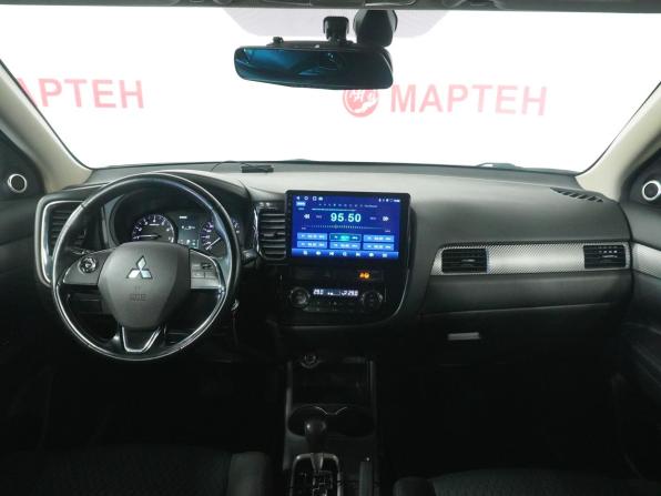Mitsubishi Outlander III Рестайлинг 2 с пробегом 2015 года, цена 1 483 000 рублей, 251791 км, внедорожник, Автокод Объявления