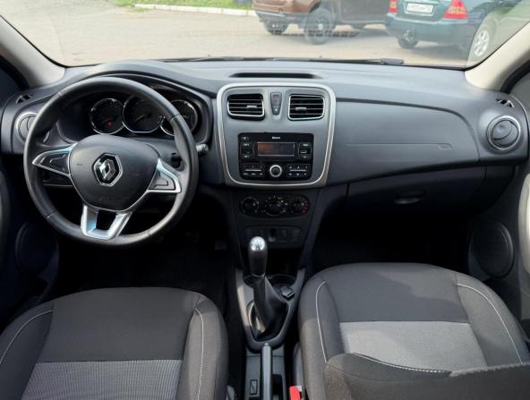 Renault Logan II Рестайлинг с пробегом 2020 года, цена 990 000 рублей, 105000 км, седан, Автокод Объявления