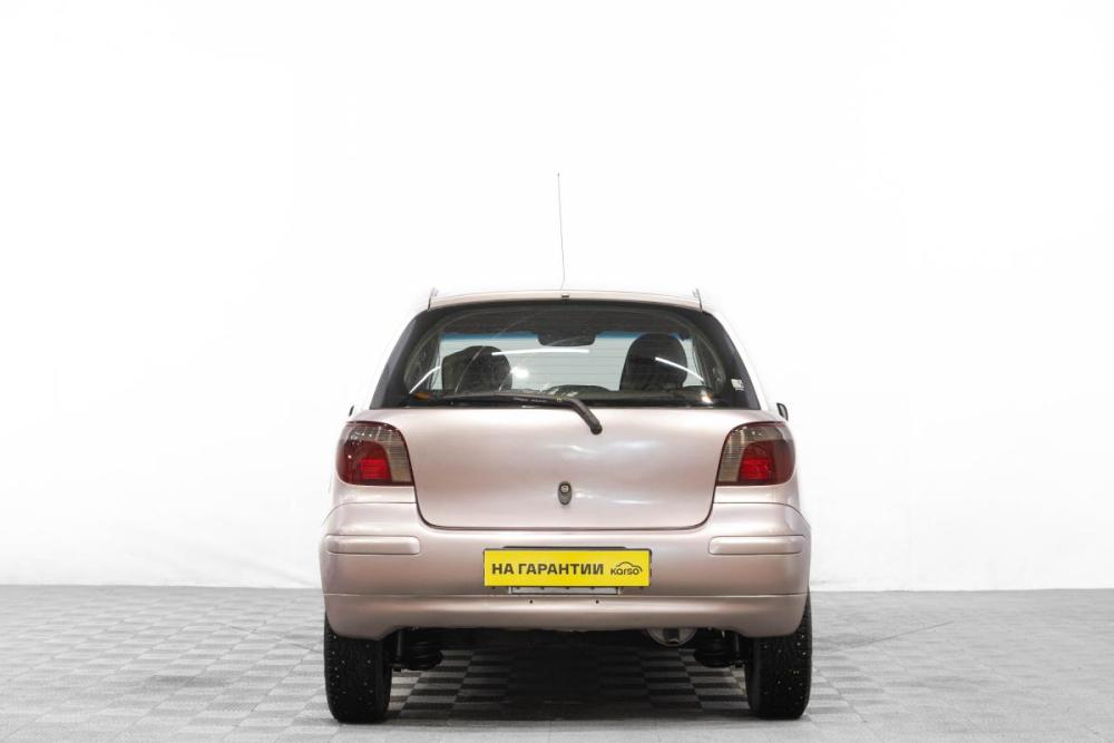 Toyota Vitz I (P10) Барнаул  - изображение 6