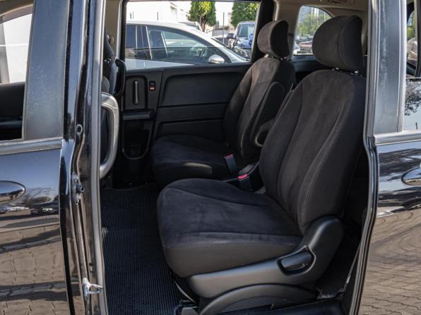 Honda Freed I с пробегом 2011 года, цена 1 180 000 рублей, 141030 км, компактвэн, Автокод Объявления