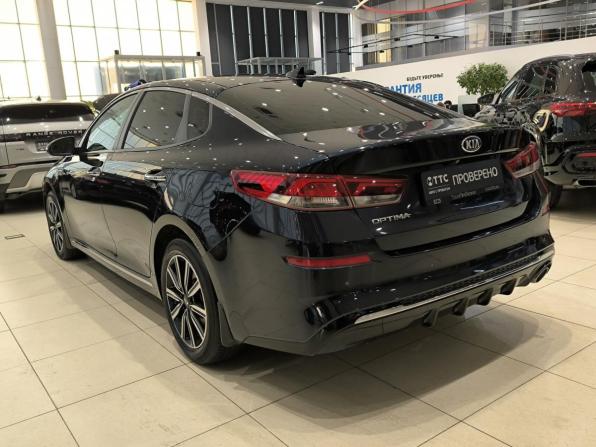 Kia Optima IV Рестайлинг с пробегом 2018 года, цена 1 950 000 рублей, 130000 км, седан, Автокод Объявления