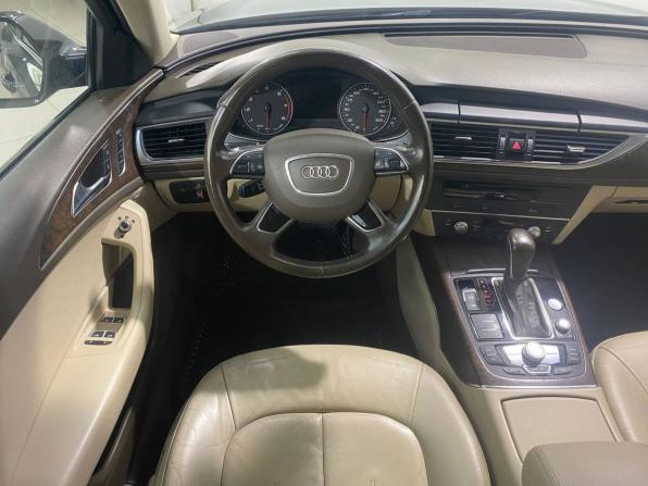 Audi A6 IV (C7) Рестайлинг с пробегом 2015 года, цена 1 749 800 рублей, 215000 км, седан, Автокод Объявления