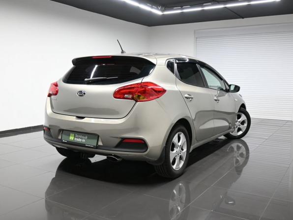 Kia Ceed II с пробегом 2015 года, цена 923 000 рублей, 187243 км, хэтчбек, Автокод Объявления