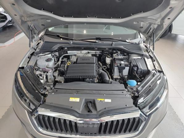 Skoda Octavia IV (A8) с пробегом 2021 года, цена 2 551 000 рублей, 41237 км, лифтбек, Автокод Объявления