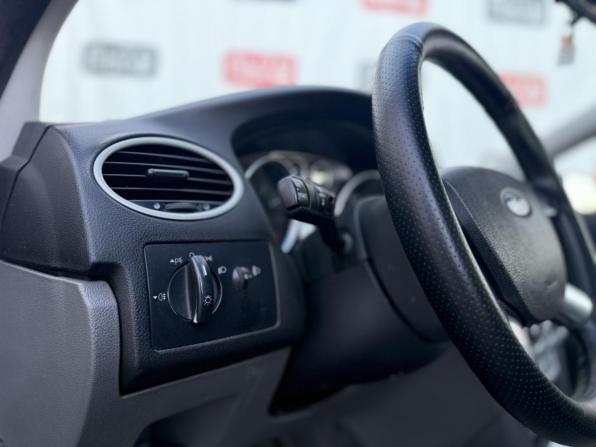 Ford Focus II с пробегом 2008 года, цена 349 990 рублей, 180000 км, хэтчбек, Автокод Объявления