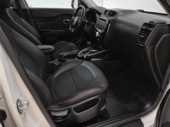 Kia Soul II Рестайлинг с пробегом 2018 года, цена 1 660 000 рублей, 86793 км, хэтчбек, Автокод Объявления