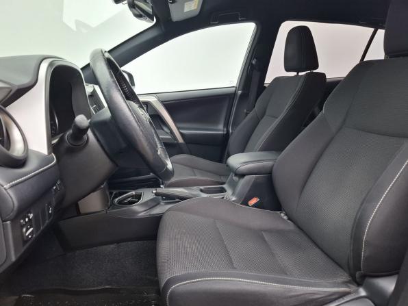 Toyota RAV4 IV (XA40) Рестайлинг с пробегом 2019 года, цена 2 450 000 рублей, 127078 км, внедорожник, Автокод Объявления