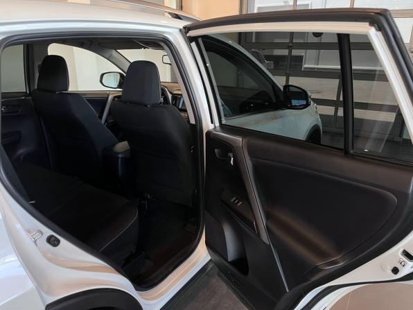 Toyota RAV4 IV (XA40) Рестайлинг с пробегом 2017 года, цена 2 195 000 рублей, 120149 км, внедорожник, Автокод Объявления