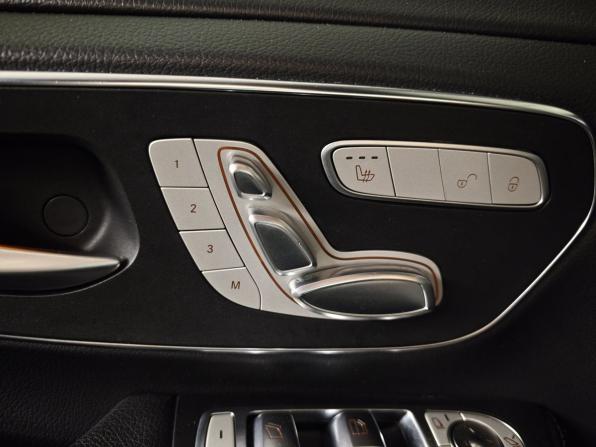 Mercedes-Benz V-Класс III (W447) с пробегом 2019 года, цена 4 700 000 рублей, 100024 км, минивэн, Автокод Объявления