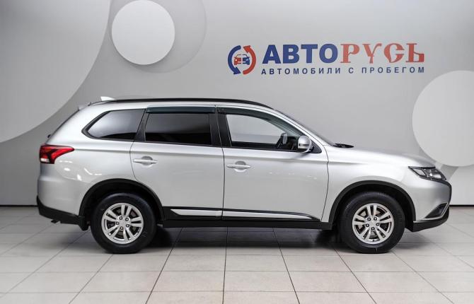 Mitsubishi Outlander III Рестайлинг 3 с пробегом 2021 года, цена 2 449 000 рублей, 92208 км, внедорожник, Автокод Объявления