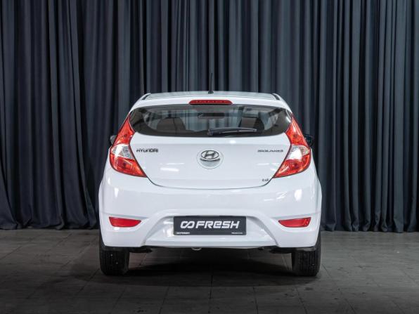 Hyundai Solaris I с пробегом 2013 года, цена 1 049 000 рублей, 108374 км, хэтчбек, Автокод Объявления