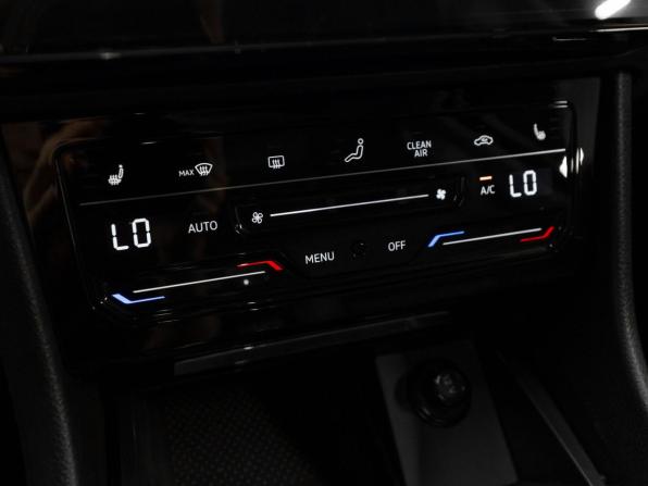 Skoda Superb III Рестайлинг с пробегом 2025 года, цена 3 255 000 рублей, 13 км, лифтбек, Автокод Объявления