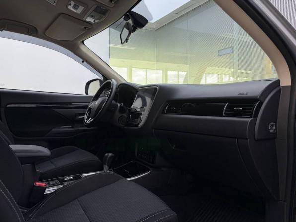 Mitsubishi Outlander III Рестайлинг 3 с пробегом 2018 года, цена 2 499 000 рублей, 66953 км, внедорожник, Автокод Объявления