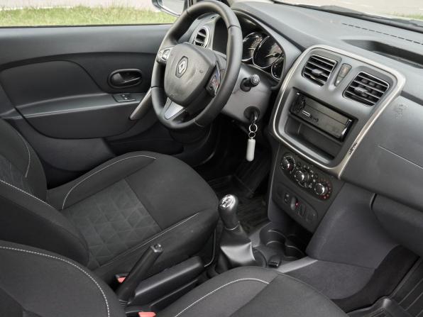 Renault Sandero II с пробегом 2016 года, цена 774 000 рублей, 193470 км, хэтчбек, Автокод Объявления