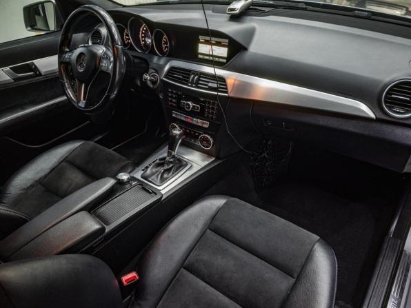 Mercedes-Benz C-Класс III (W204) Рестайлинг с пробегом 2013 года, цена 1 340 000 рублей, 309190 км, седан, Автокод Объявления