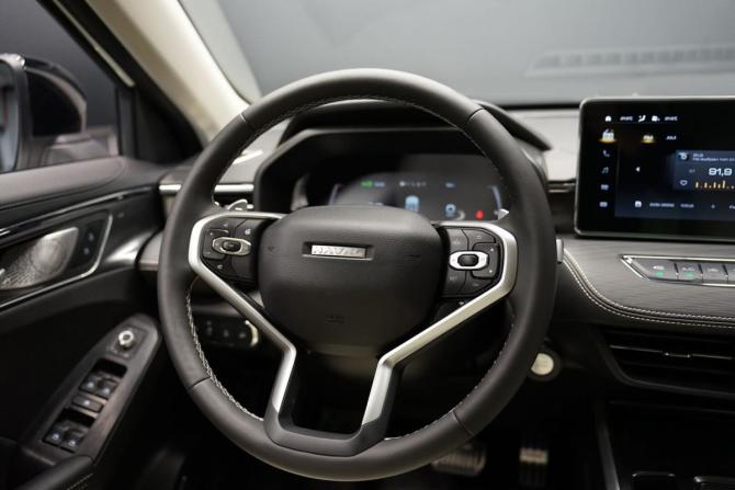 Haval Jolion I Рестайлинг с пробегом 2023 года, цена 2 075 000 рублей, 27500 км, внедорожник, Автокод Объявления