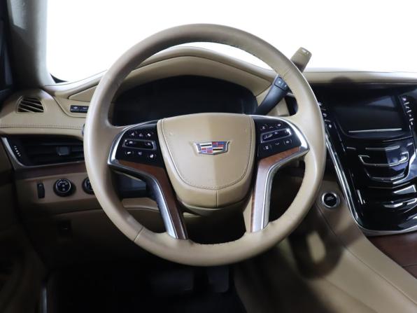 Cadillac Escalade IV с пробегом 2015 года, цена 3 744 000 рублей, 176778 км, внедорожник, Автокод Объявления
