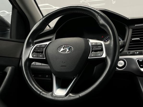 Hyundai Sonata VII (LF) Рестайлинг с пробегом 2018 года, цена 1 768 400 рублей, 106426 км, седан, Автокод Объявления