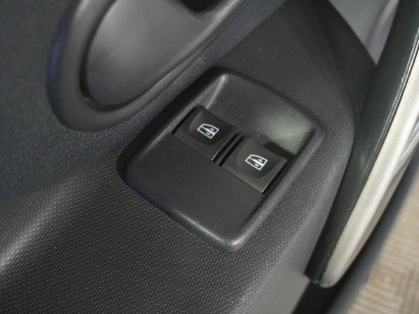 Renault Sandero II Рестайлинг с пробегом 2021 года, цена 1 310 000 рублей, 99829 км, хэтчбек, Автокод Объявления