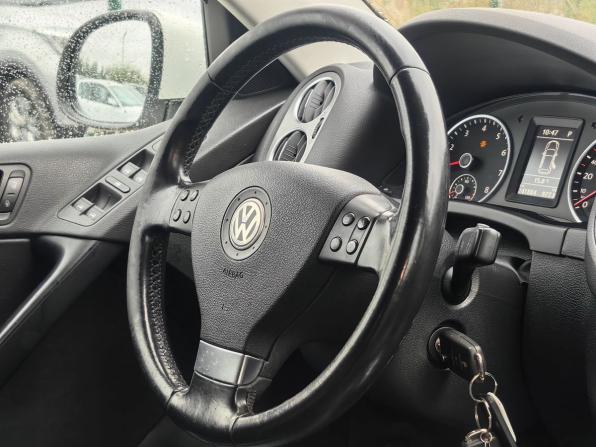 Volkswagen Tiguan I с пробегом 2010 года, цена 809 000 рублей, 241883 км, внедорожник, Автокод Объявления
