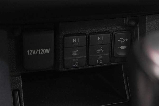 Toyota Corolla XI (E160 E170 E180) с пробегом 2013 года, цена 1 449 000 рублей, 143000 км, седан, Автокод Объявления