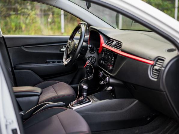 Kia Rio IV Рестайлинг с пробегом 2021 года, цена 1 670 000 рублей, 80541 км, хэтчбек, Автокод Объявления