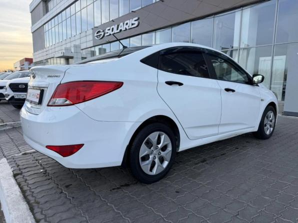 Hyundai Solaris I Рестайлинг с пробегом 2015 года, цена 887 250 рублей, 129445 км, седан, Автокод Объявления