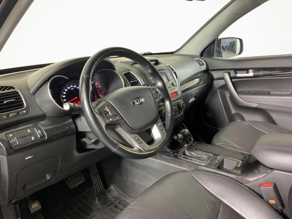 Kia Sorento II Рестайлинг с пробегом 2018 года, цена 2 100 000 рублей, 135829 км, внедорожник, Автокод Объявления