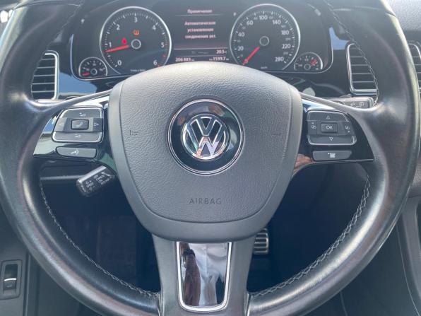 Volkswagen Touareg II Рестайлинг с пробегом 2018 года, цена 3 094 000 рублей, 206882 км, внедорожник, Автокод Объявления